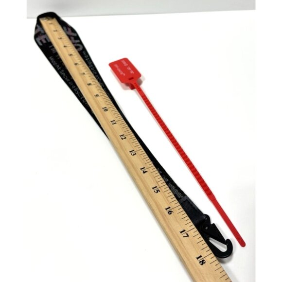 Off-White Black Lanyard Industrial Strap w/ Zip Tie Logo Tag Key Holder New - Picture 6 of 6